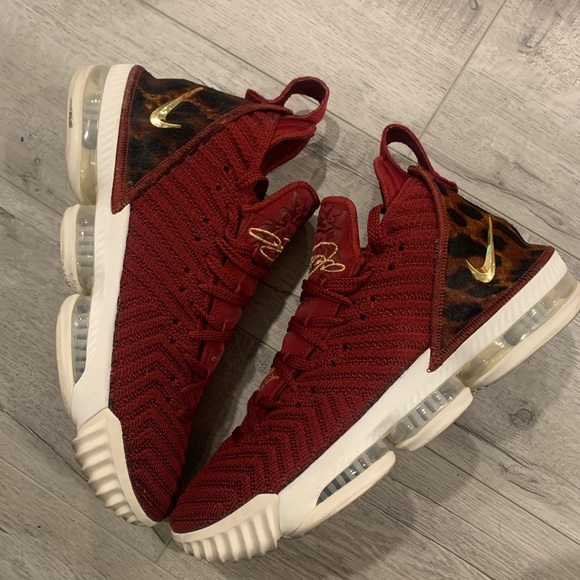 nike lebron animal print